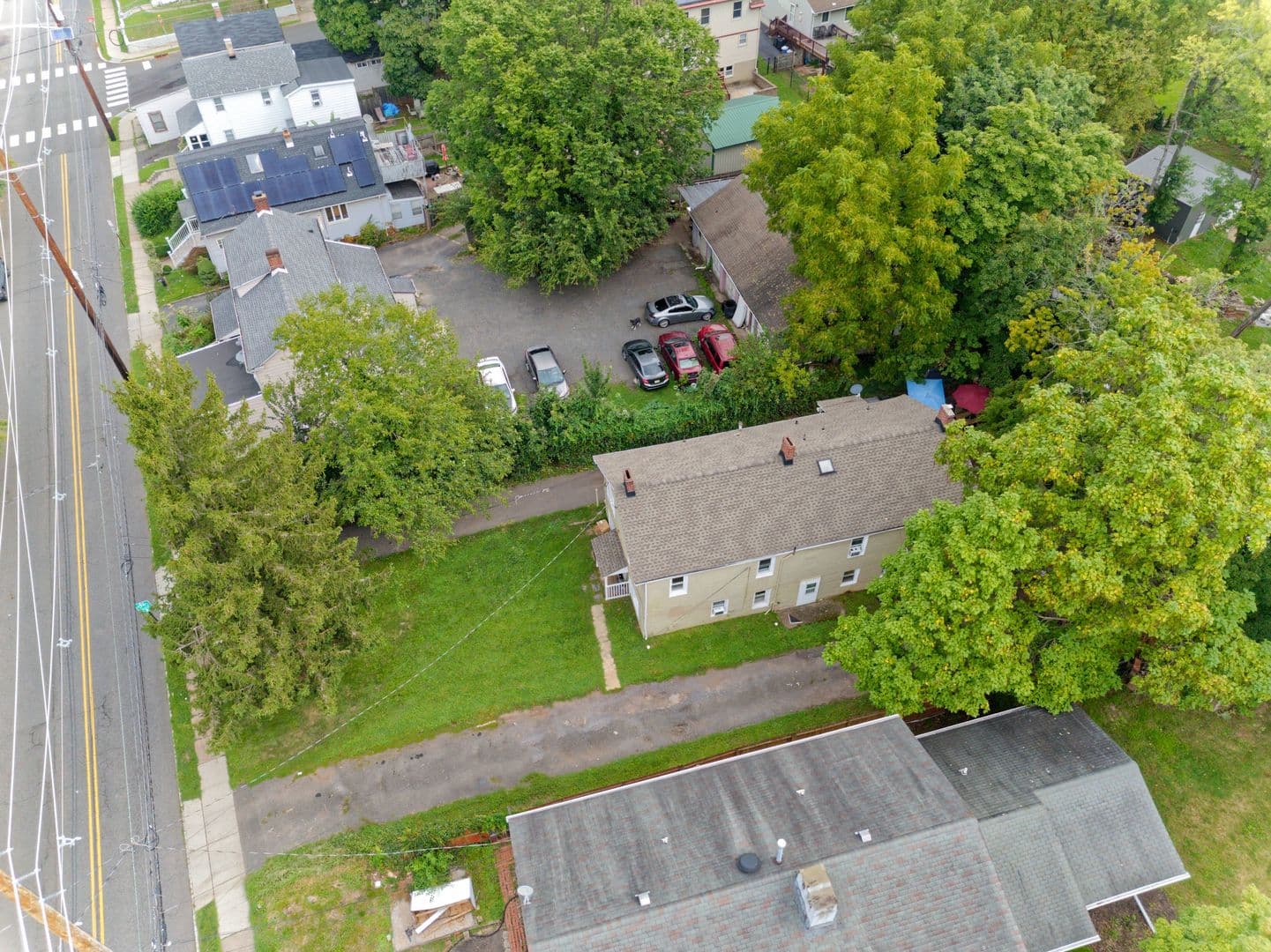 Sommerville Apartment: 148 Davenport Street,