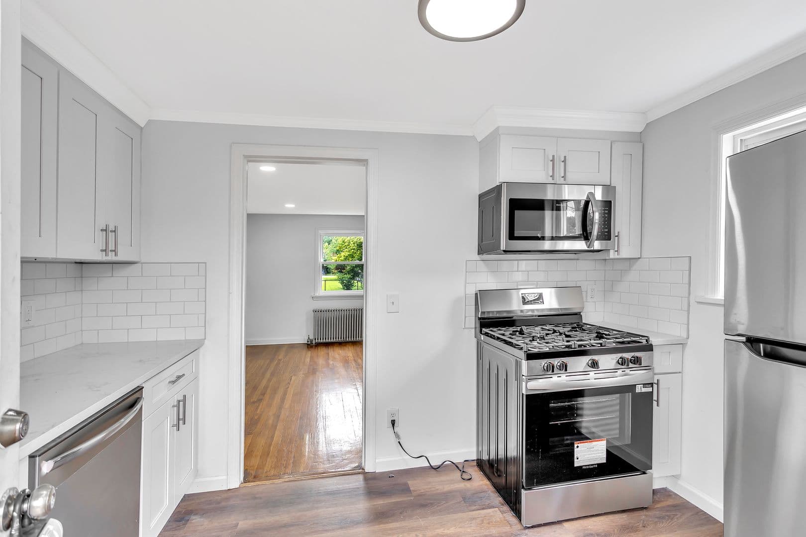 Dunellen Apartment: 401 Sanford Ave