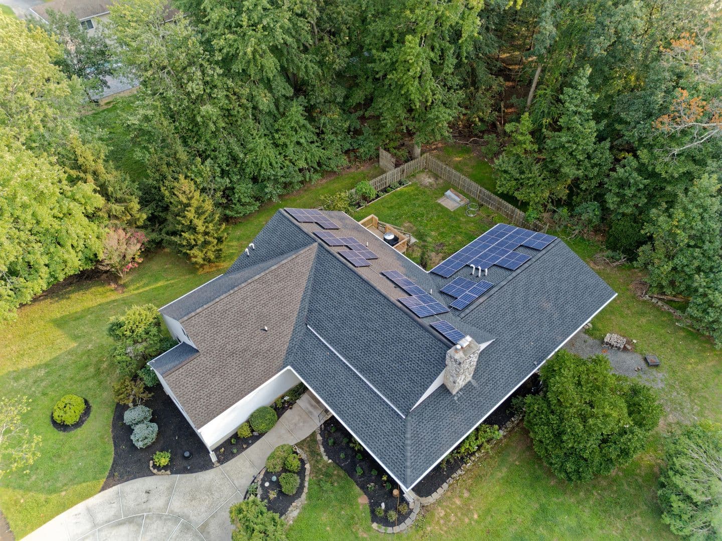 Morganville House: 17 Bauers Ln