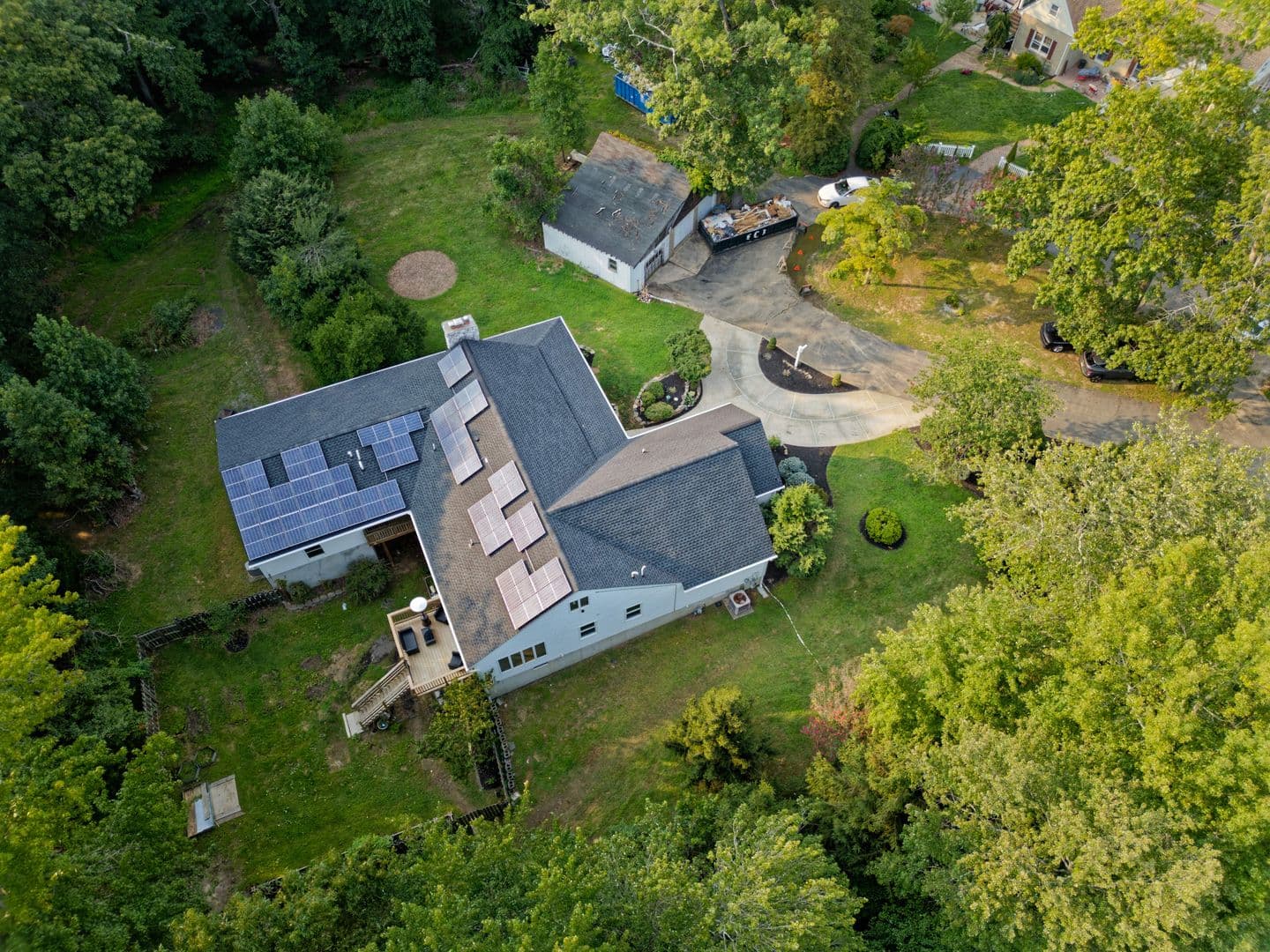 Morganville House: 17 Bauers Ln