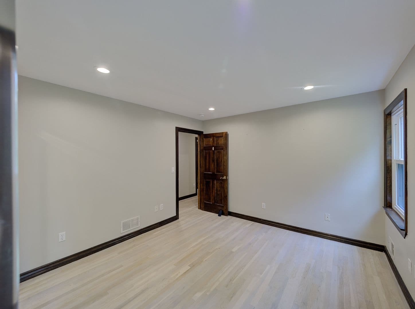 Morganville House: 17 Bauers Ln
