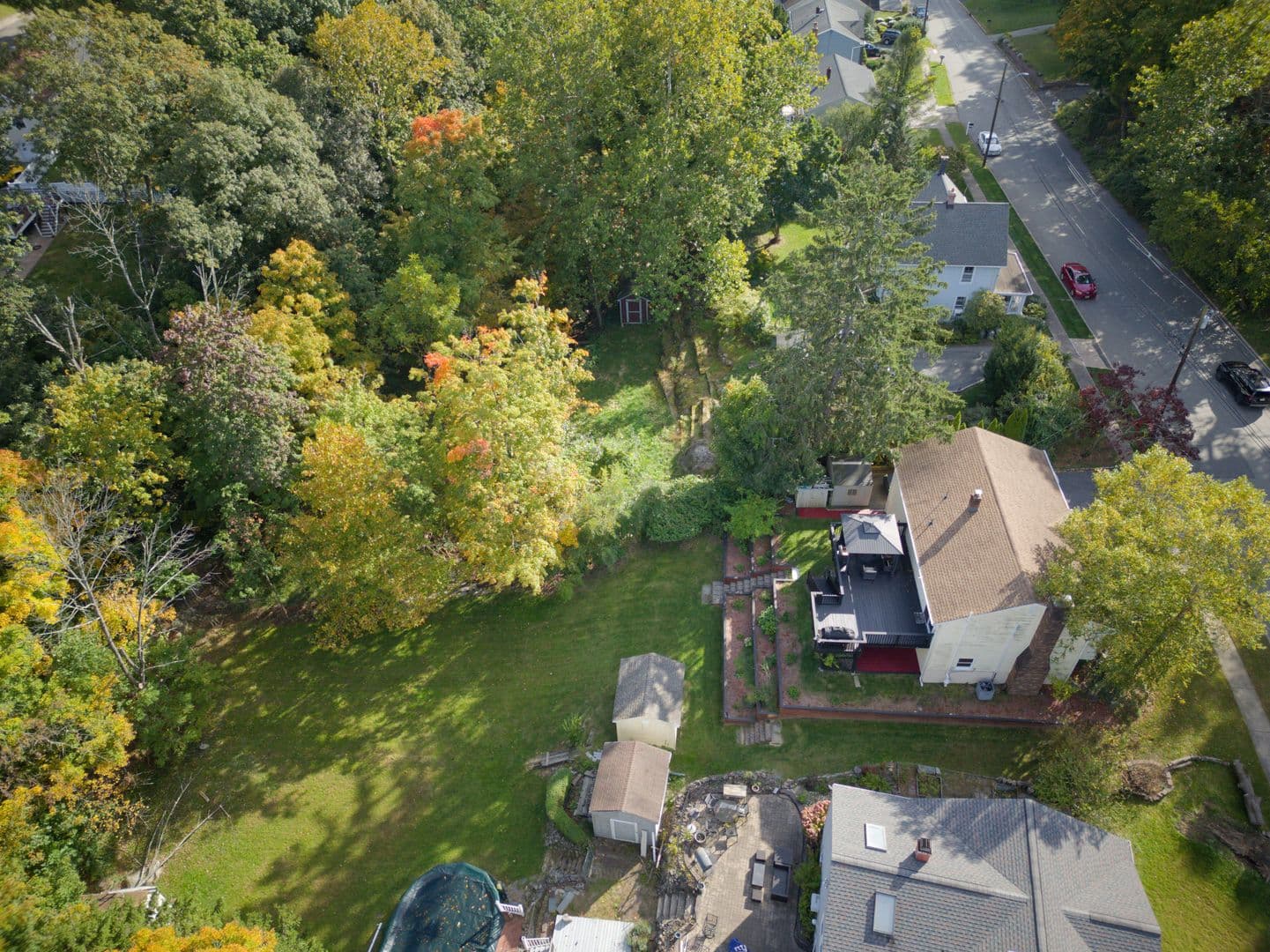 Bloomingdale House: 128 Reeve Ave,