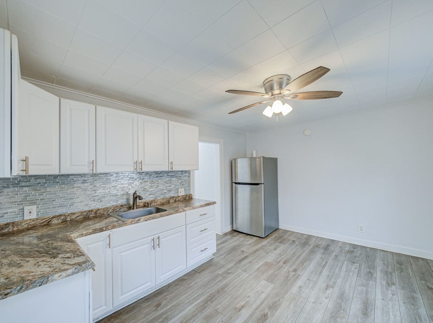 Bound Brook Apartment: 407 Longwood Ave