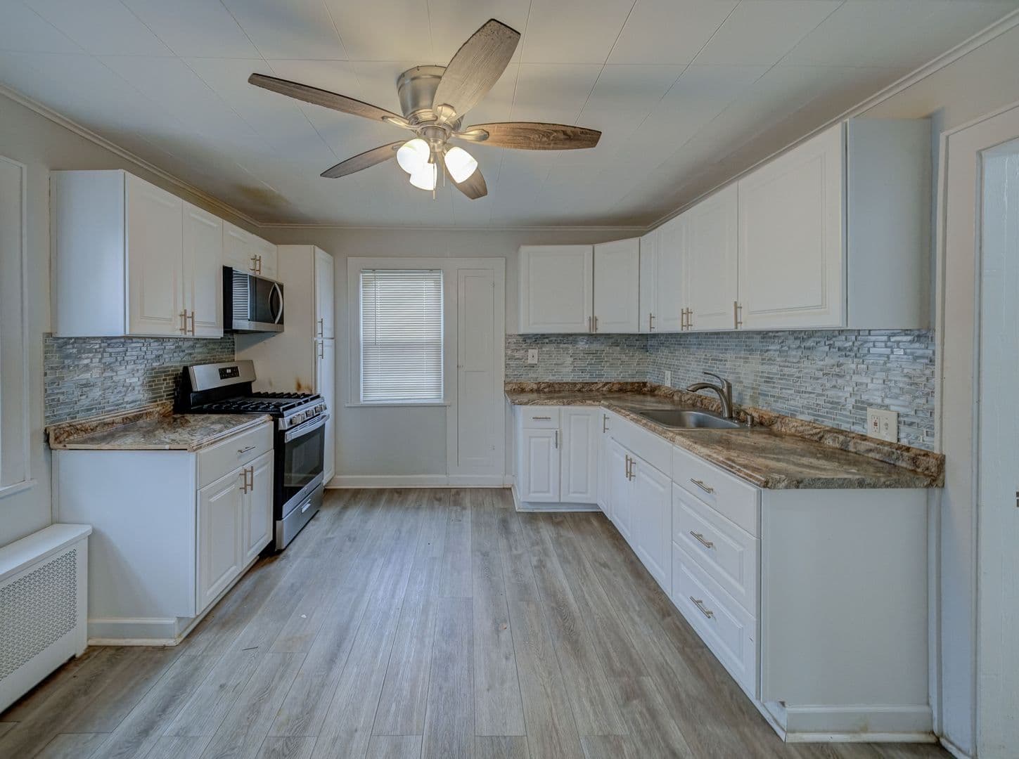 Bound Brook Apartment: 407 Longwood Ave
