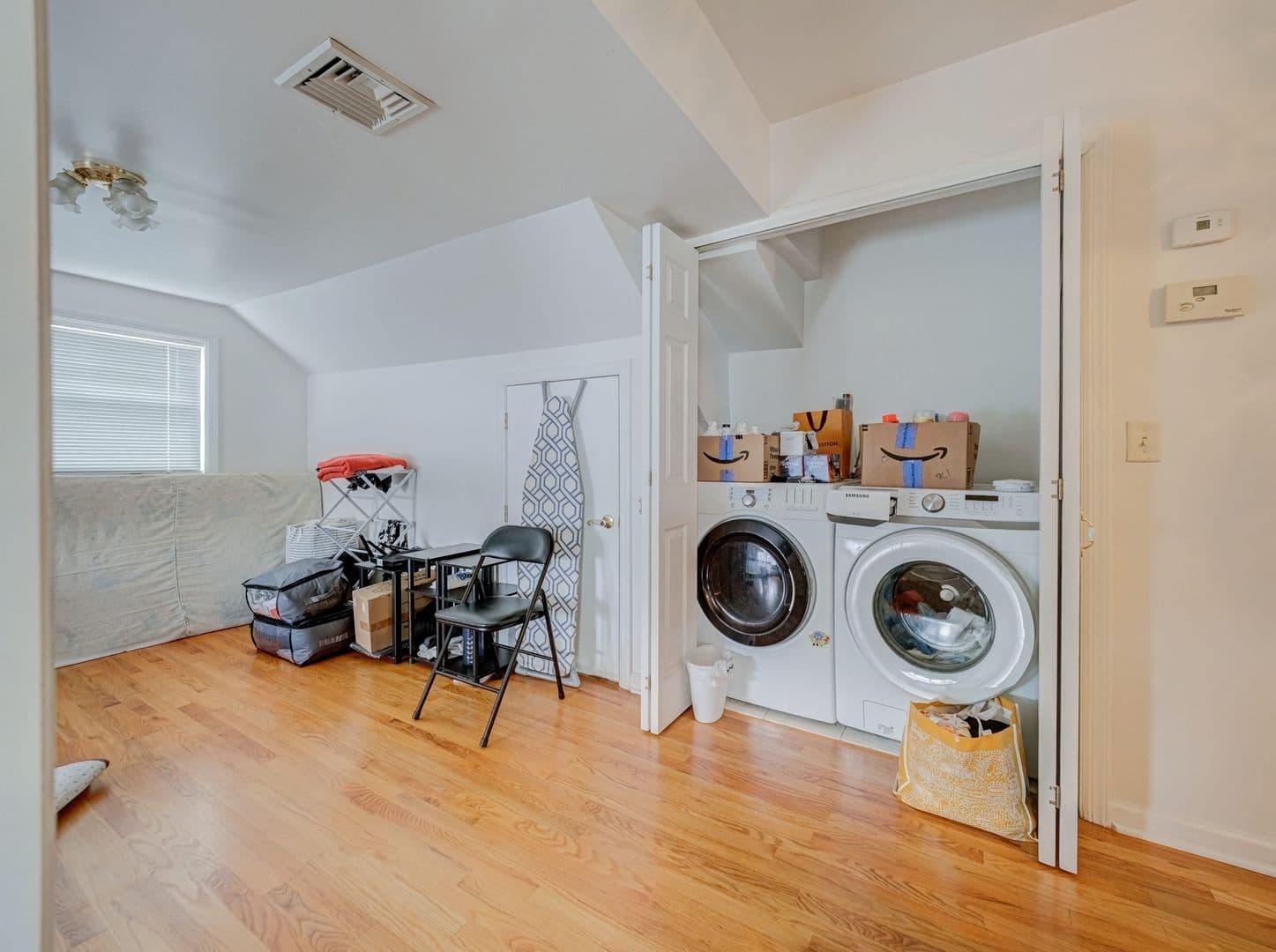 Carteret House: 74 Markowitz St