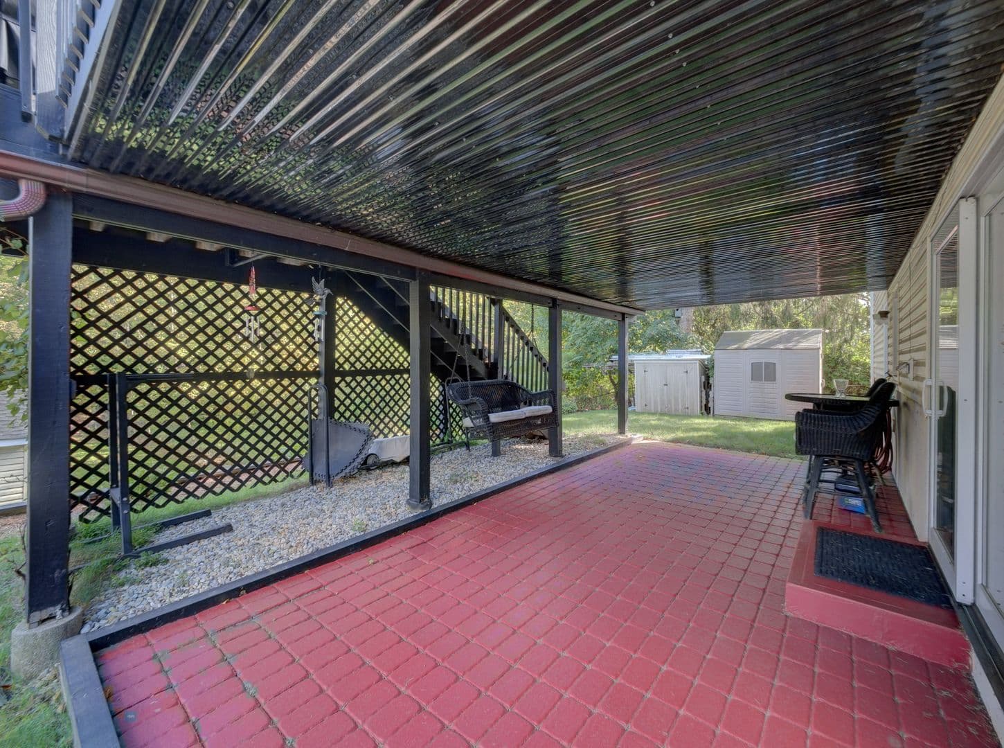 Bloomingdale House: 128 Reeve Ave,
