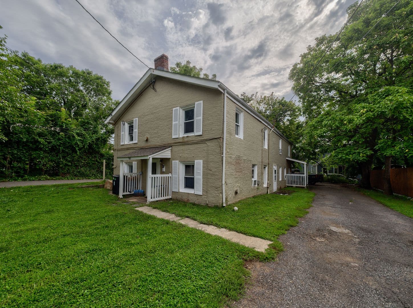 Sommerville Apartment: 148 Davenport Street,