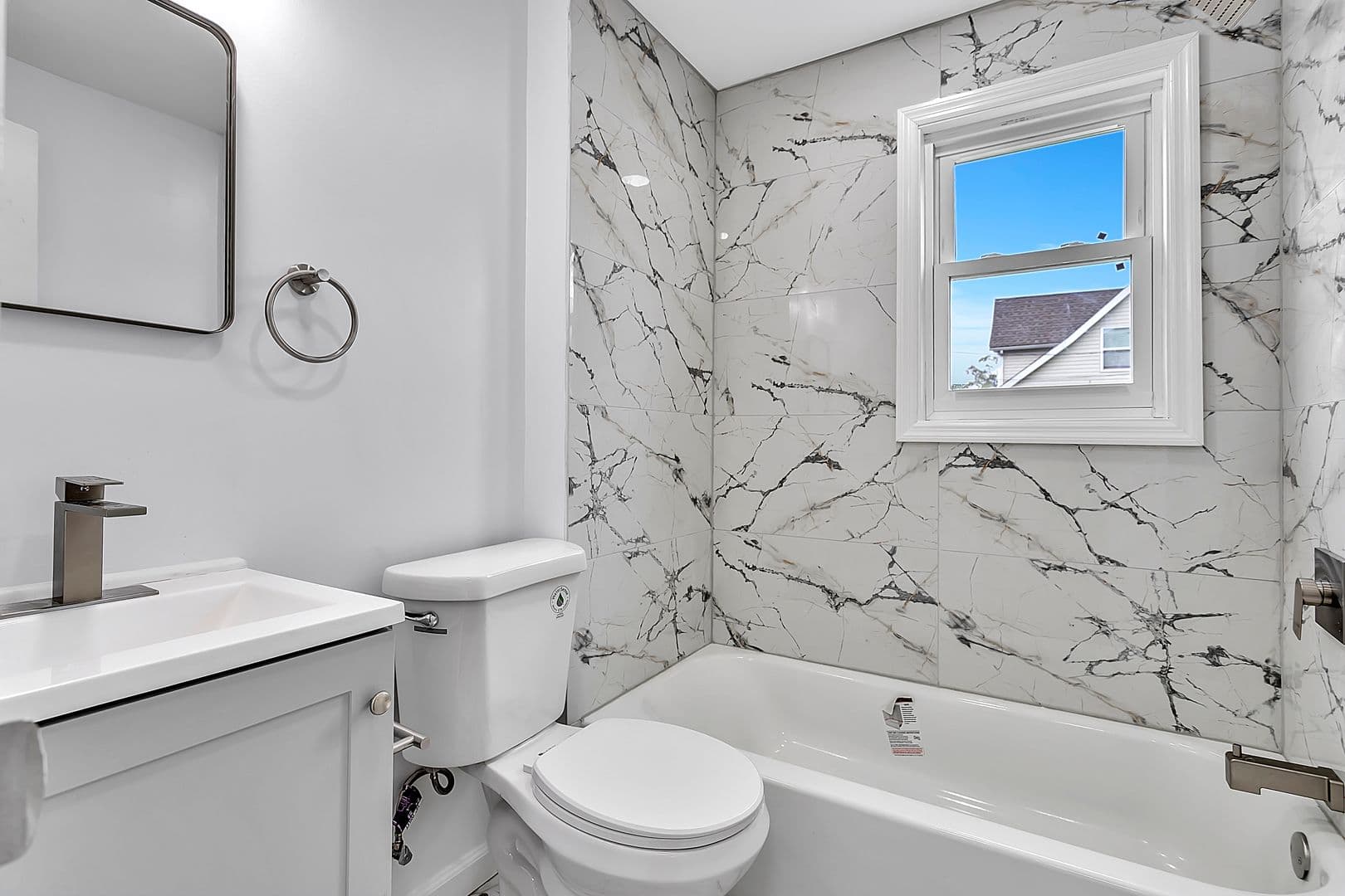 Dunellen Apartment: 401 Sanford Ave