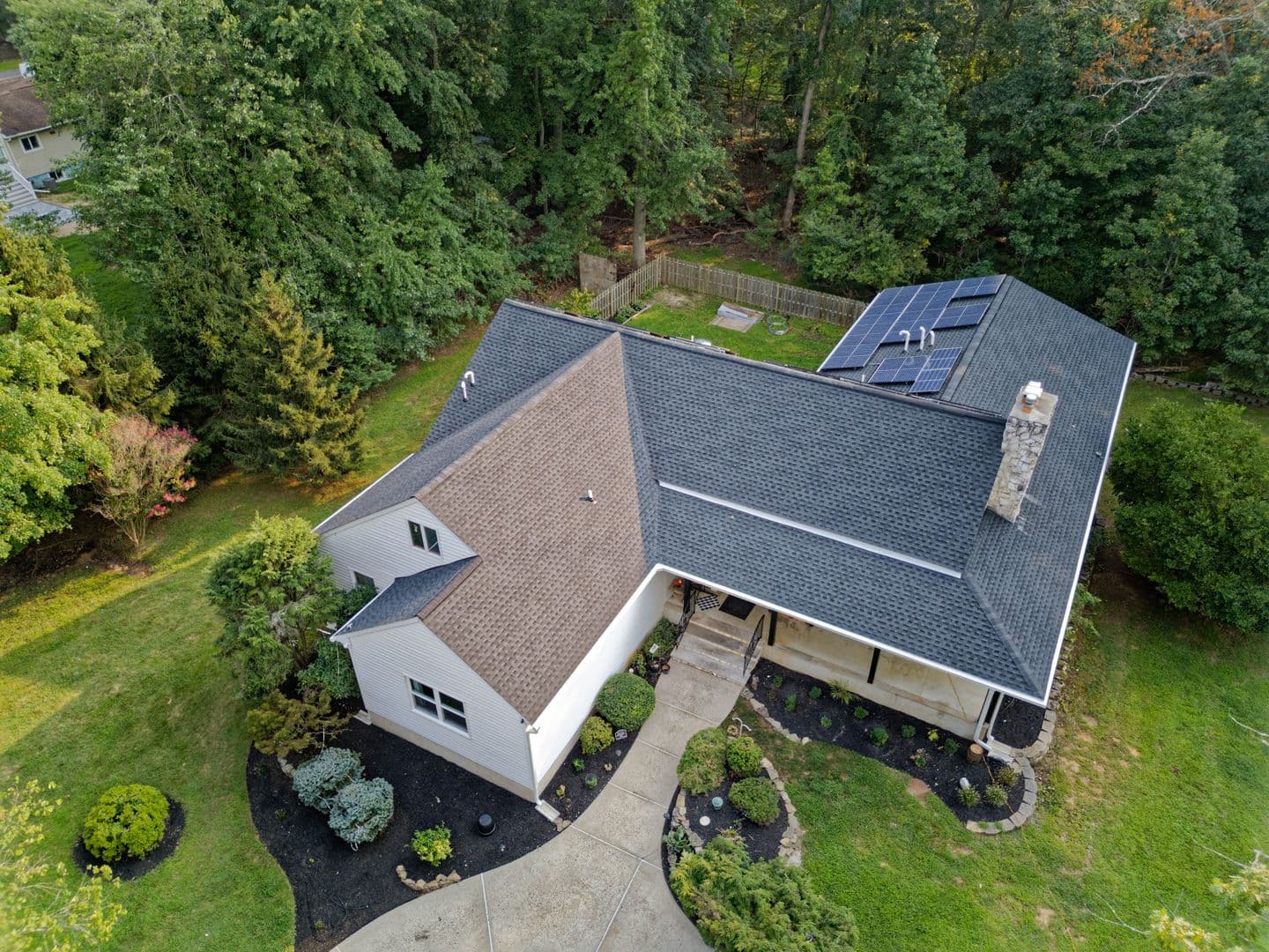 Morganville House: 17 Bauers Ln