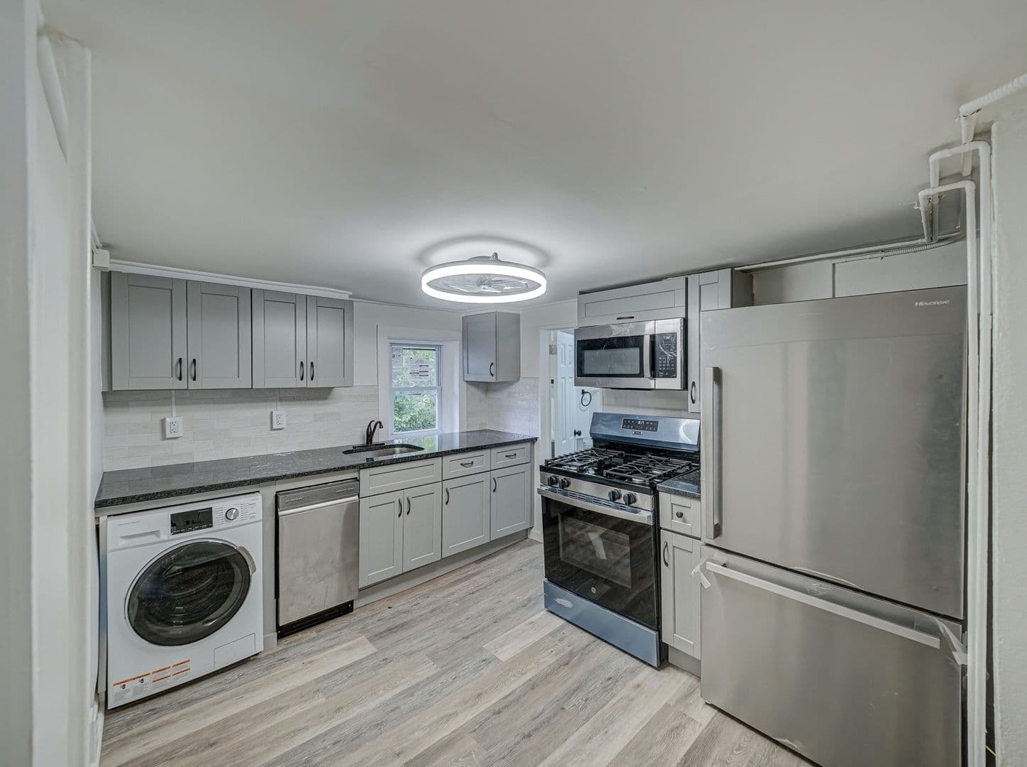 Sommerville Apartment: 148 Davenport Street,