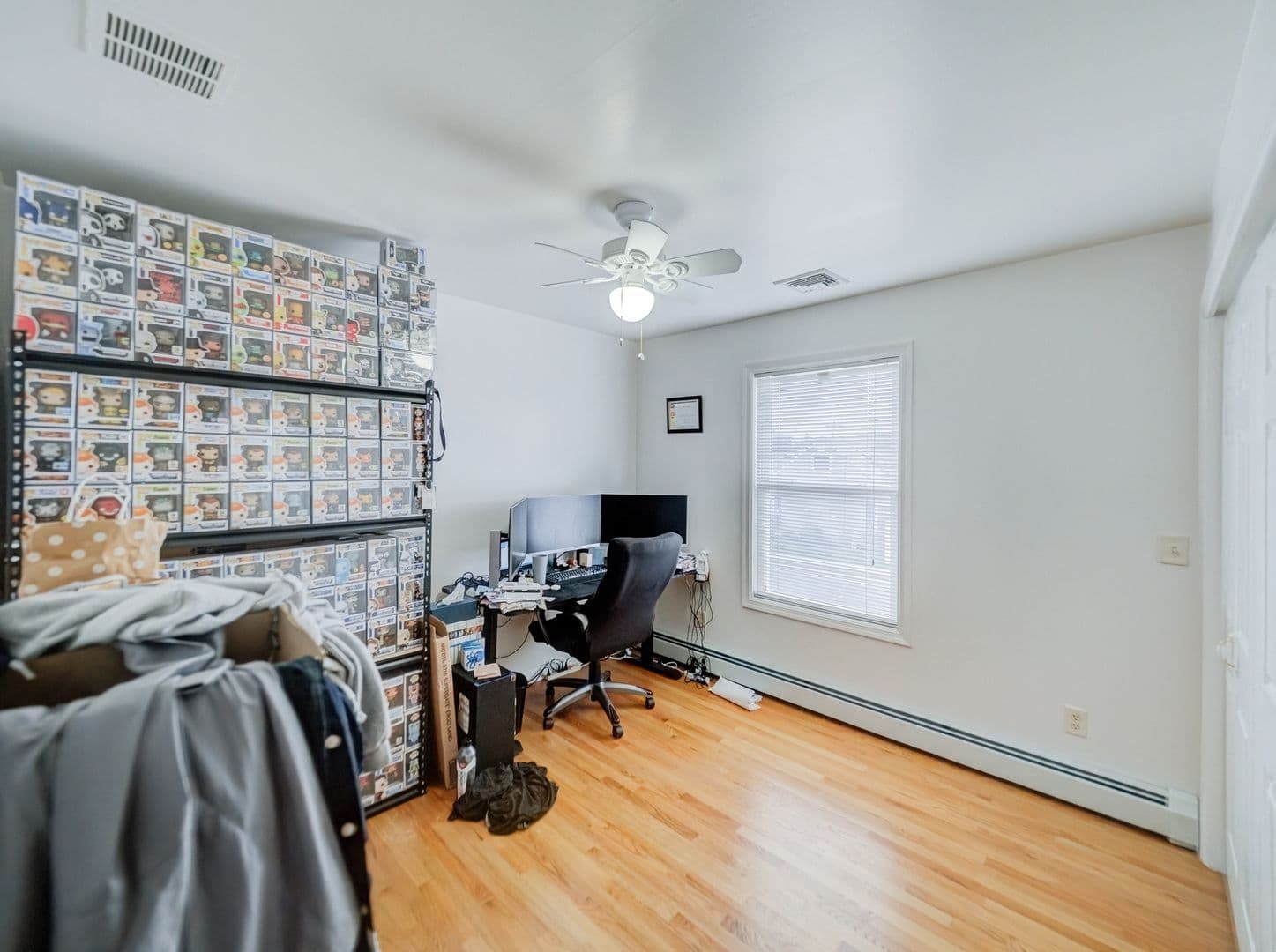 Carteret House: 74 Markowitz St