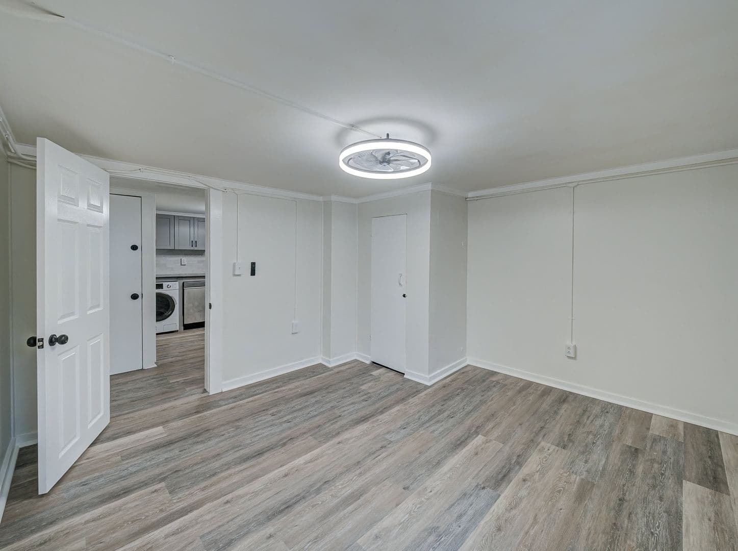 Sommerville Apartment: 148 Davenport Street,
