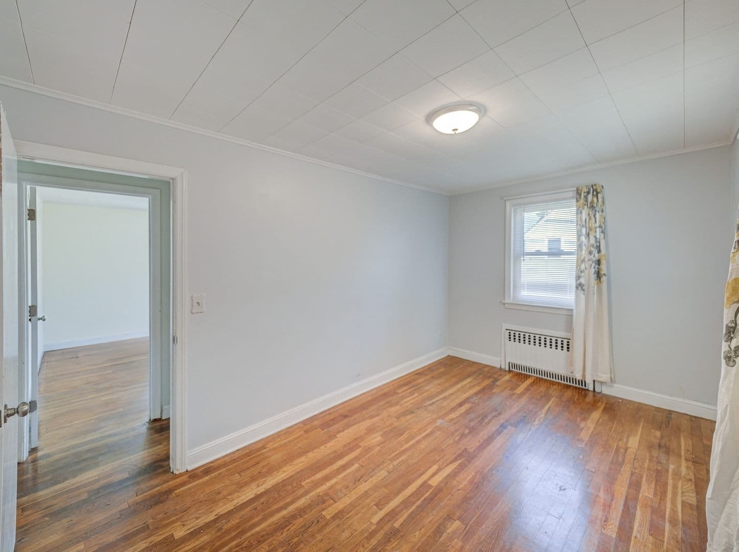 Manville House: 719 Newark Ave
