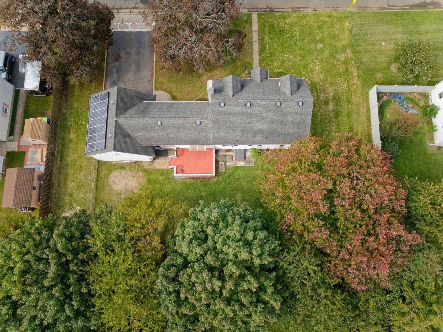Manville House: 719 Newark Ave