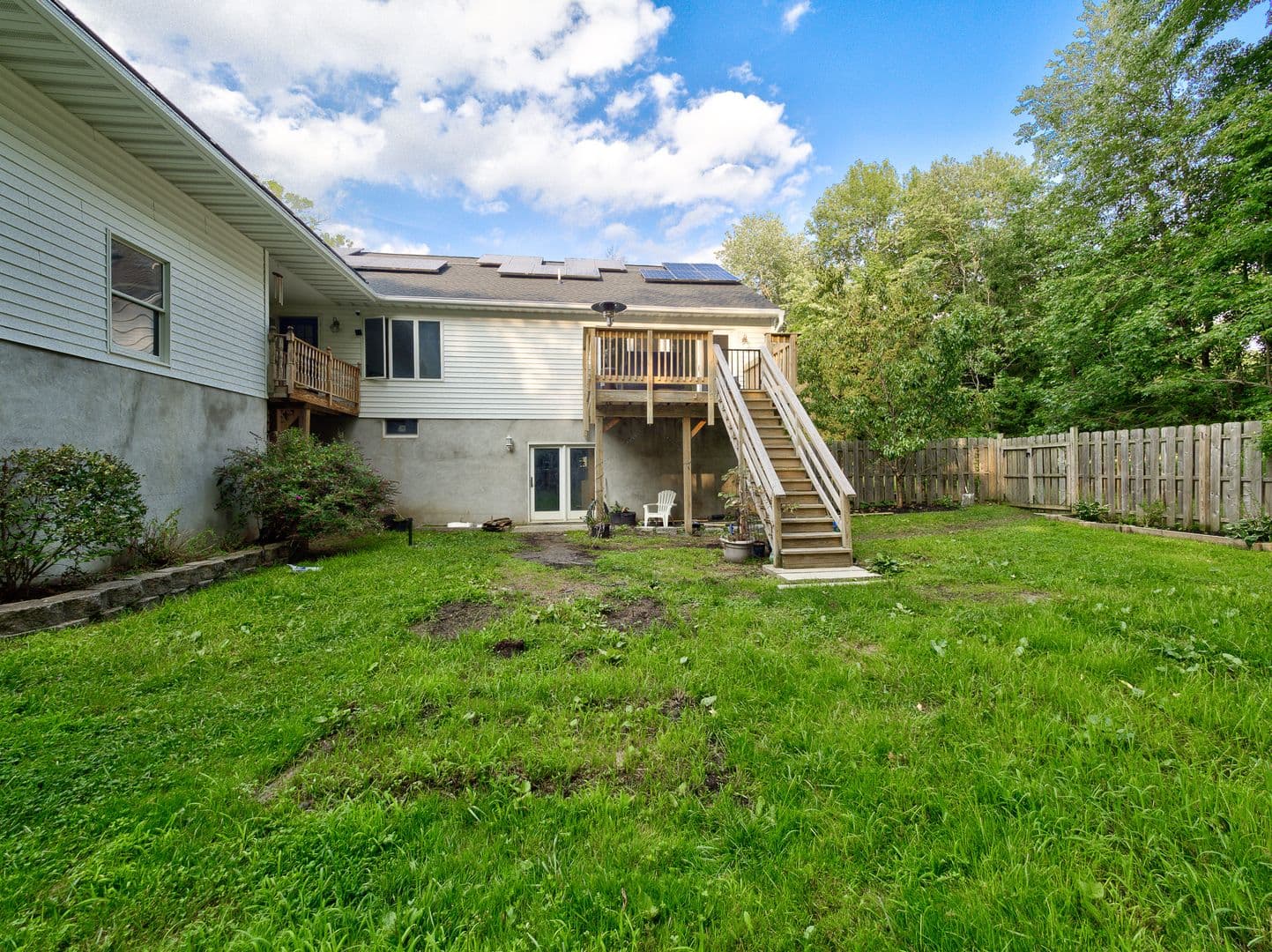 Morganville House: 17 Bauers Ln