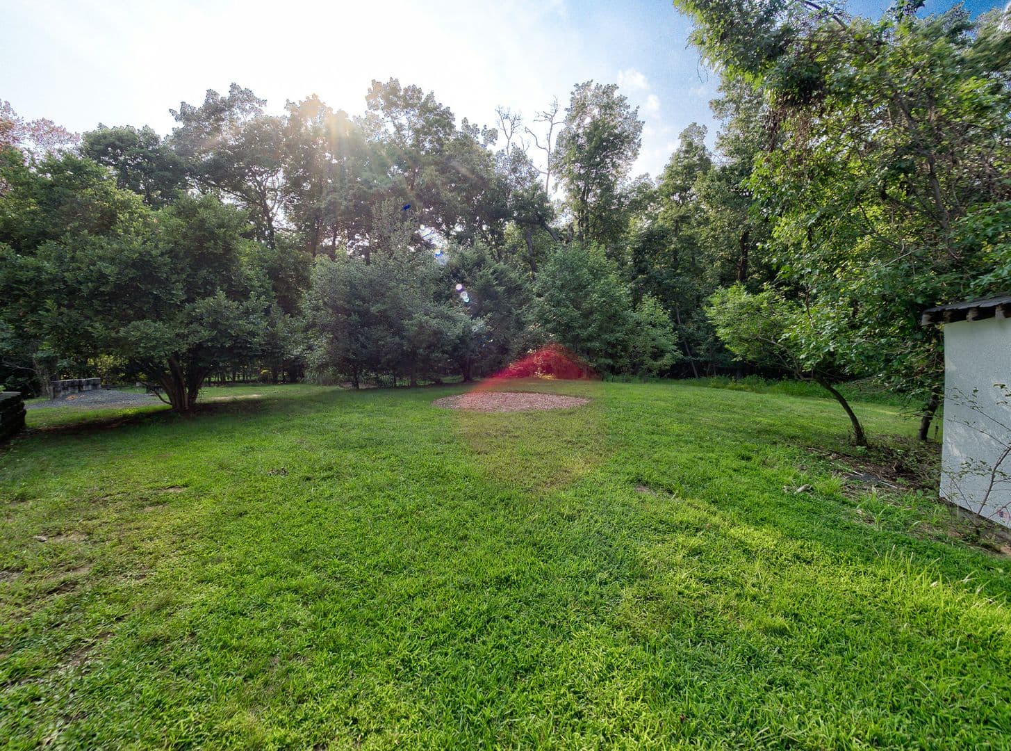 Morganville House: 17 Bauers Ln