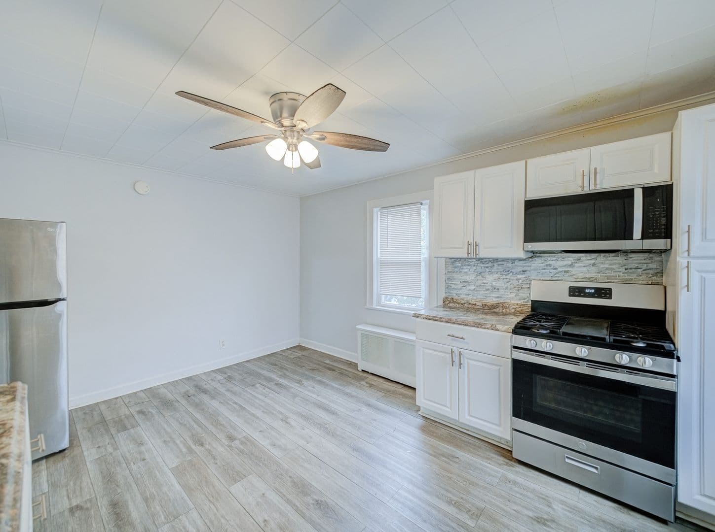 Bound Brook Apartment: 407 Longwood Ave