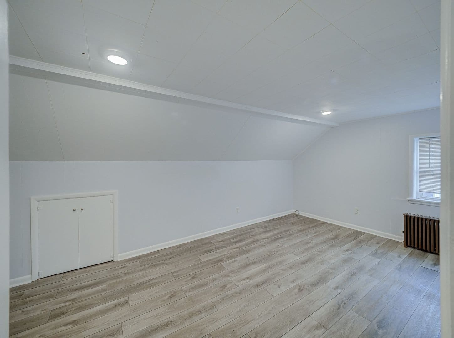 Bound Brook Apartment: 407 Longwood Ave