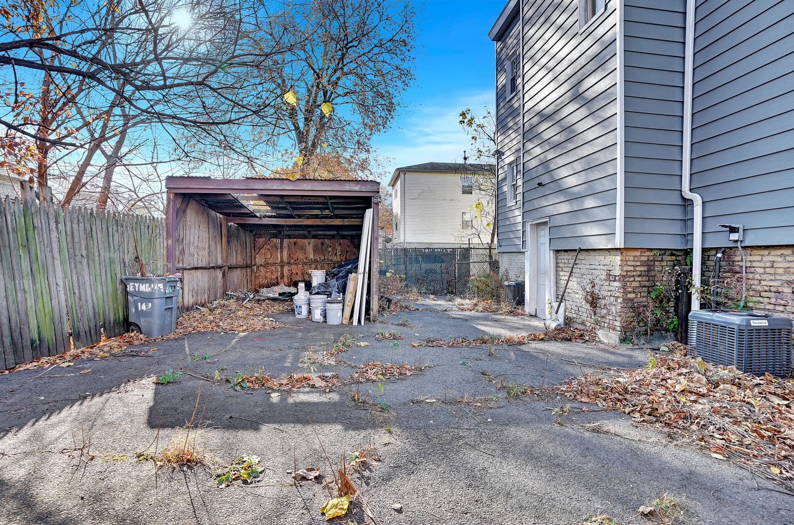 Newark Apartment: 142-144 Seymour Ave
