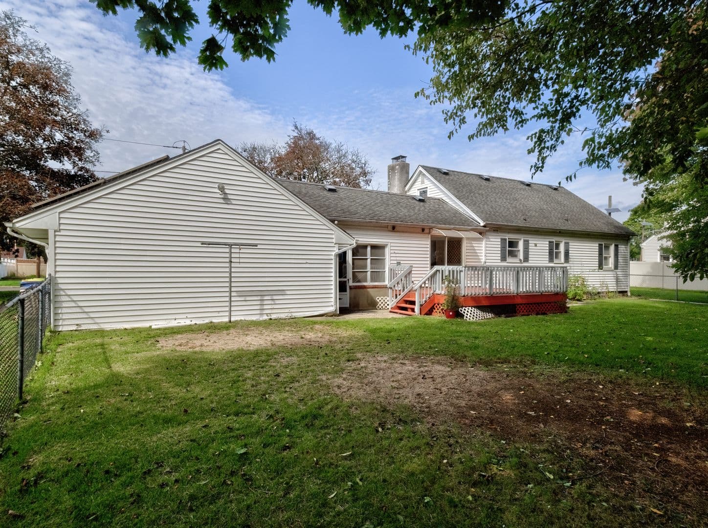 Manville House: 719 Newark Ave