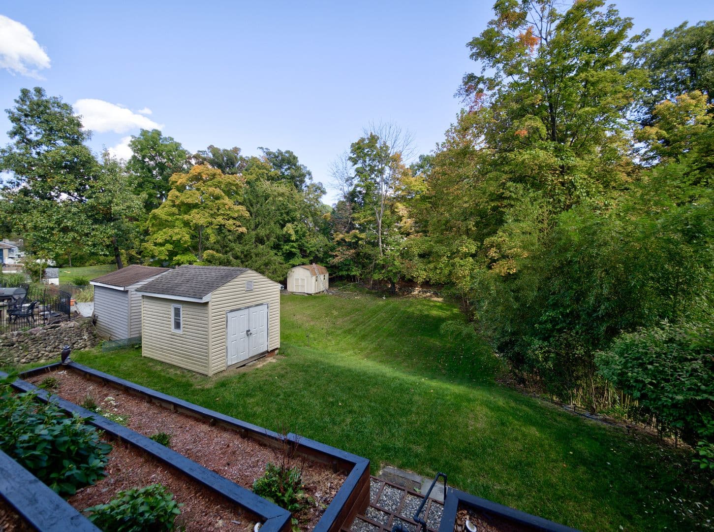 Bloomingdale House: 128 Reeve Ave,