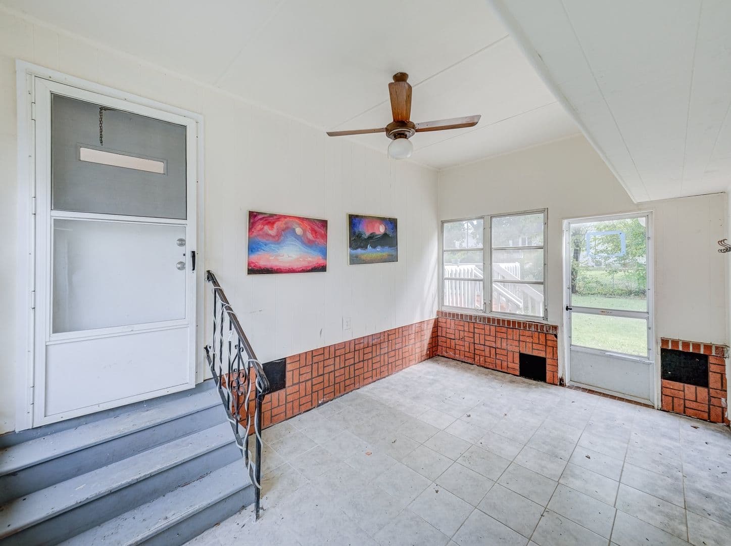 Manville House: 719 Newark Ave