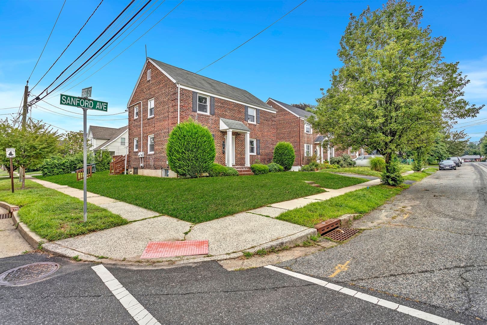 Dunellen Apartment: 401 Sanford Ave