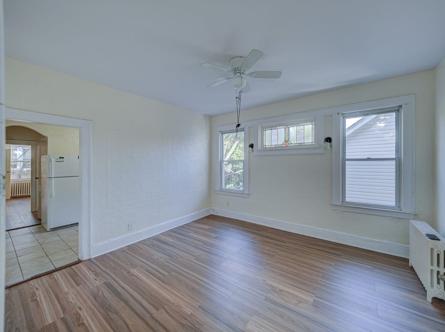 Roselle Apartment: 706 Chestnut St