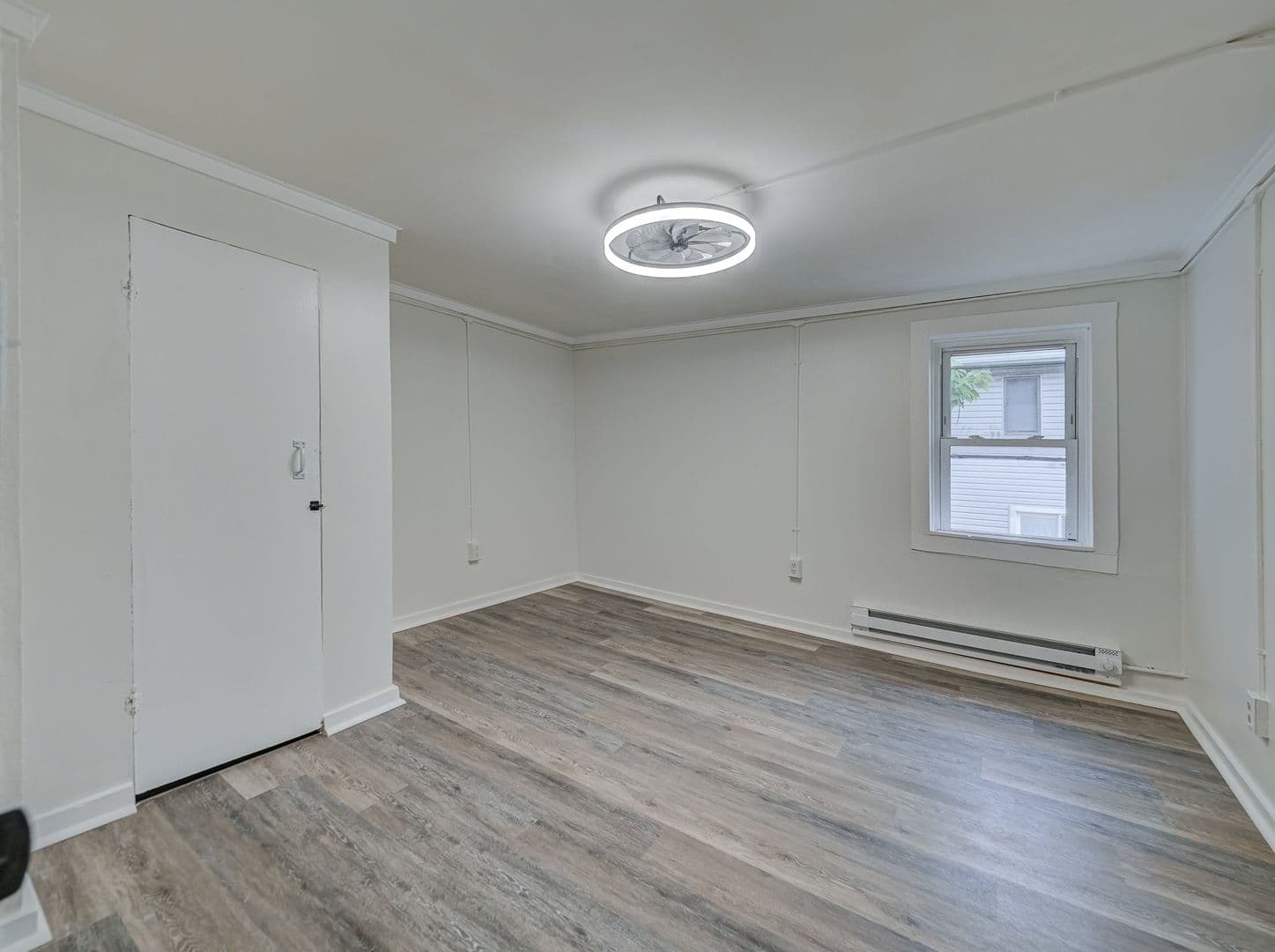 Sommerville Apartment: 148 Davenport Street,