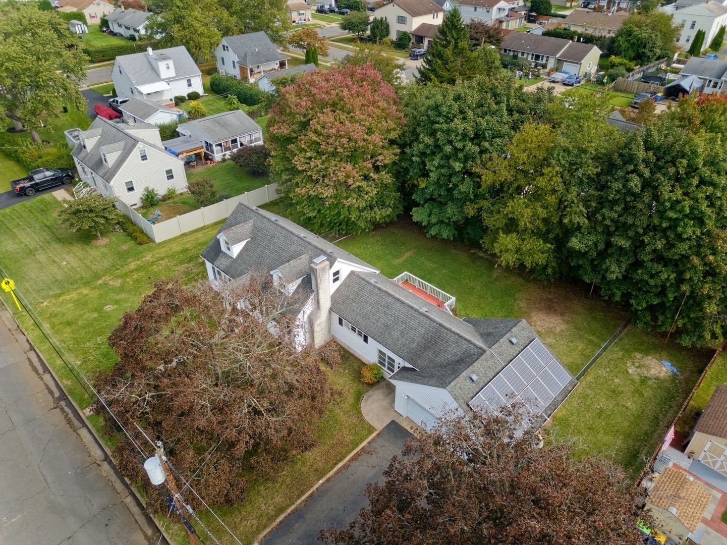 Manville House: 719 Newark Ave