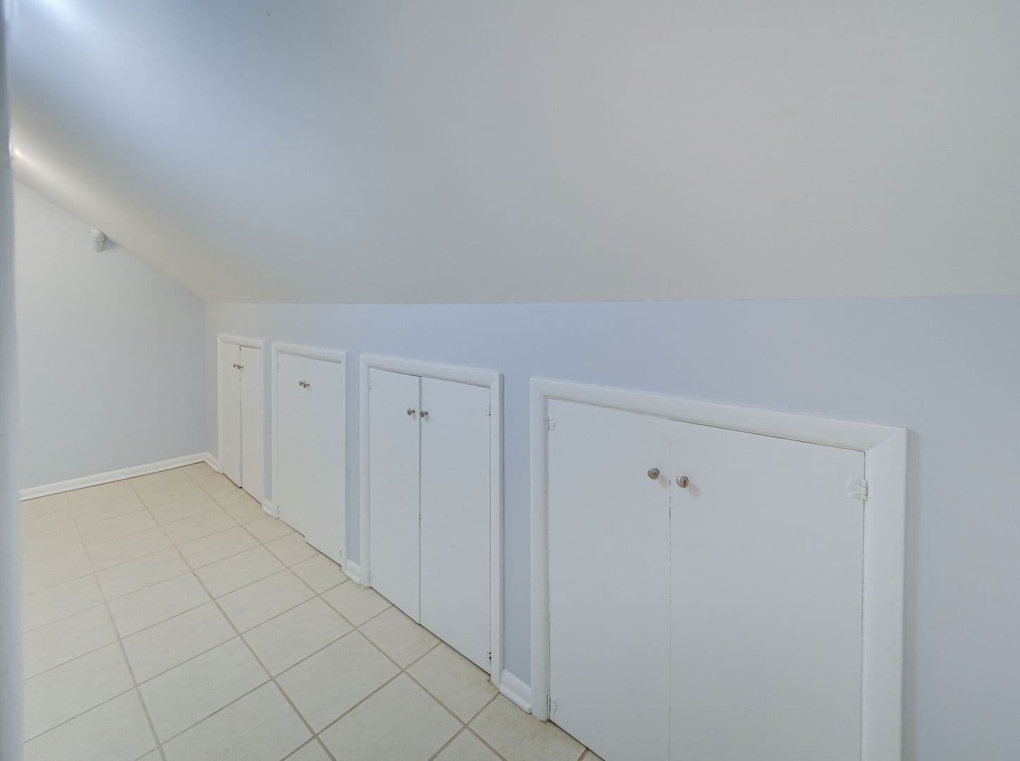 Bound Brook Apartment: 407 Longwood Ave