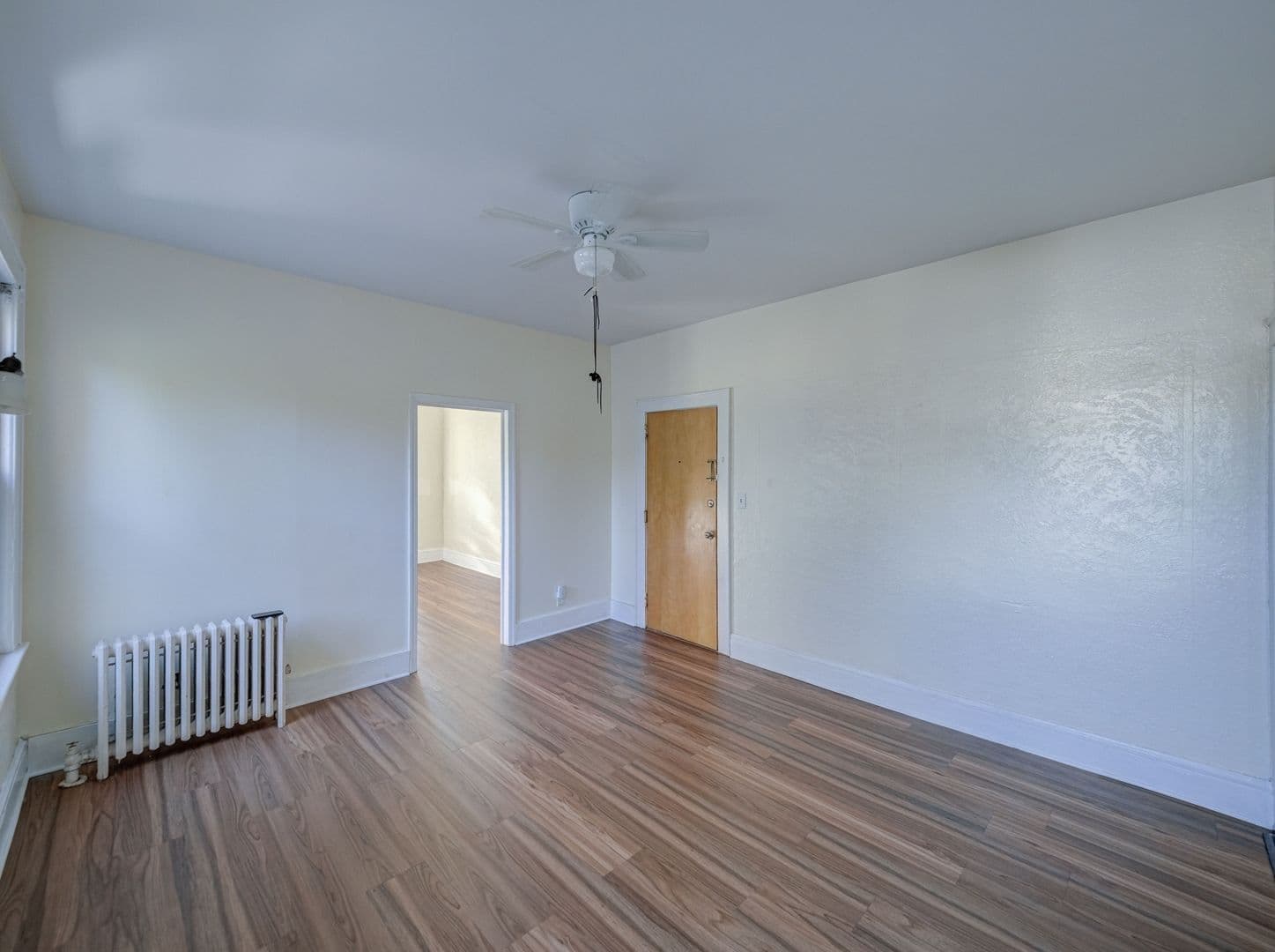 Roselle Apartment: 706 Chestnut St