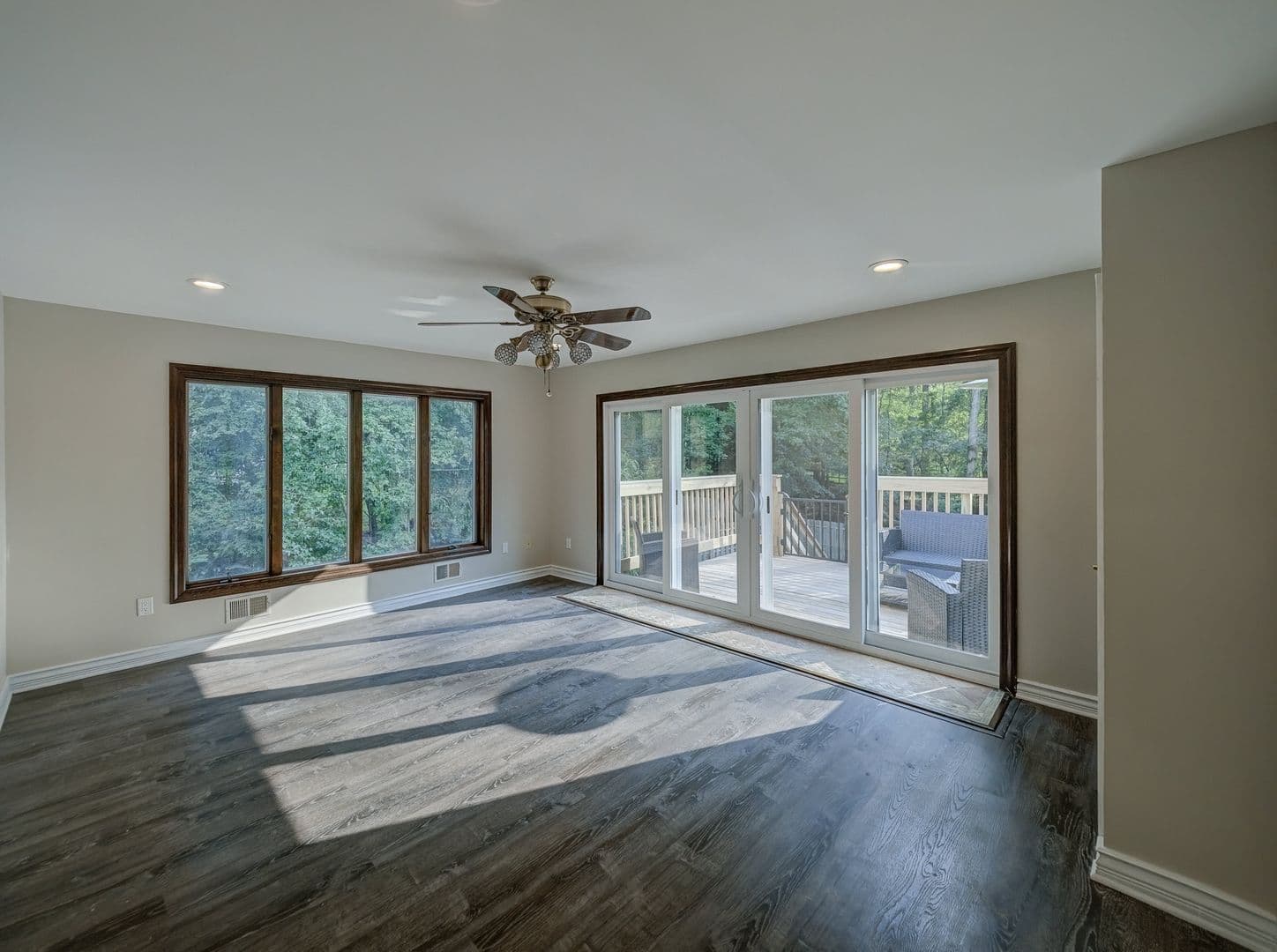 Morganville House: 17 Bauers Ln
