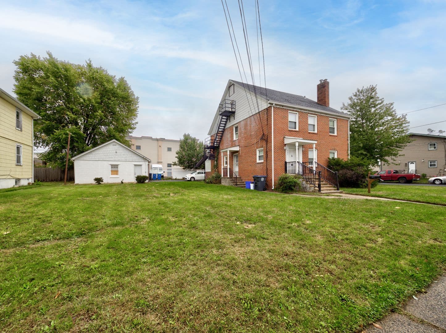 Bound Brook Apartment: 407 Longwood Ave