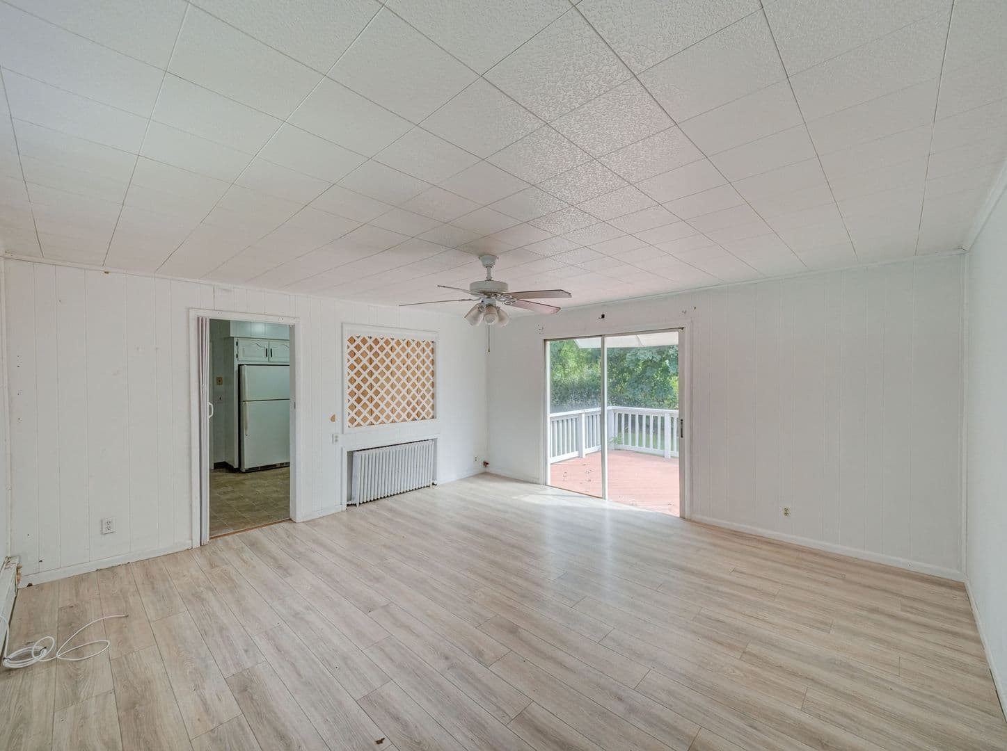 Manville House: 719 Newark Ave
