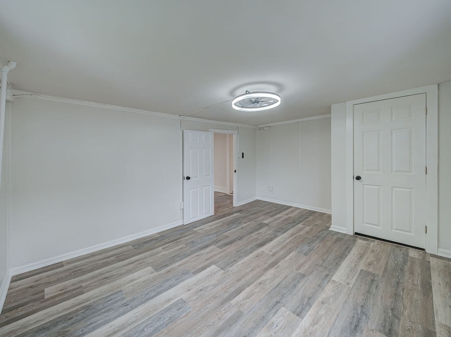 Sommerville Apartment: 148 Davenport Street,