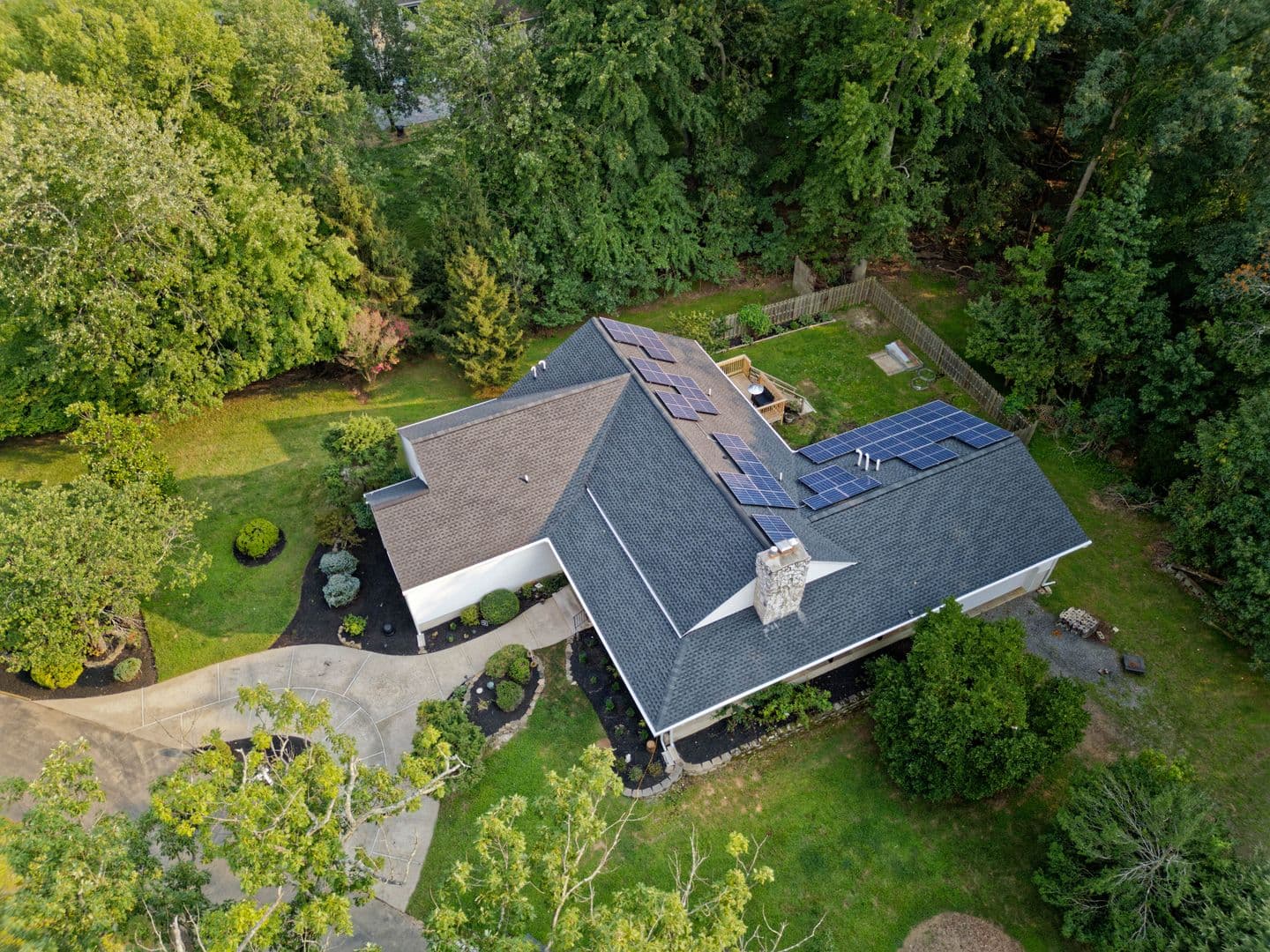 Morganville House: 17 Bauers Ln