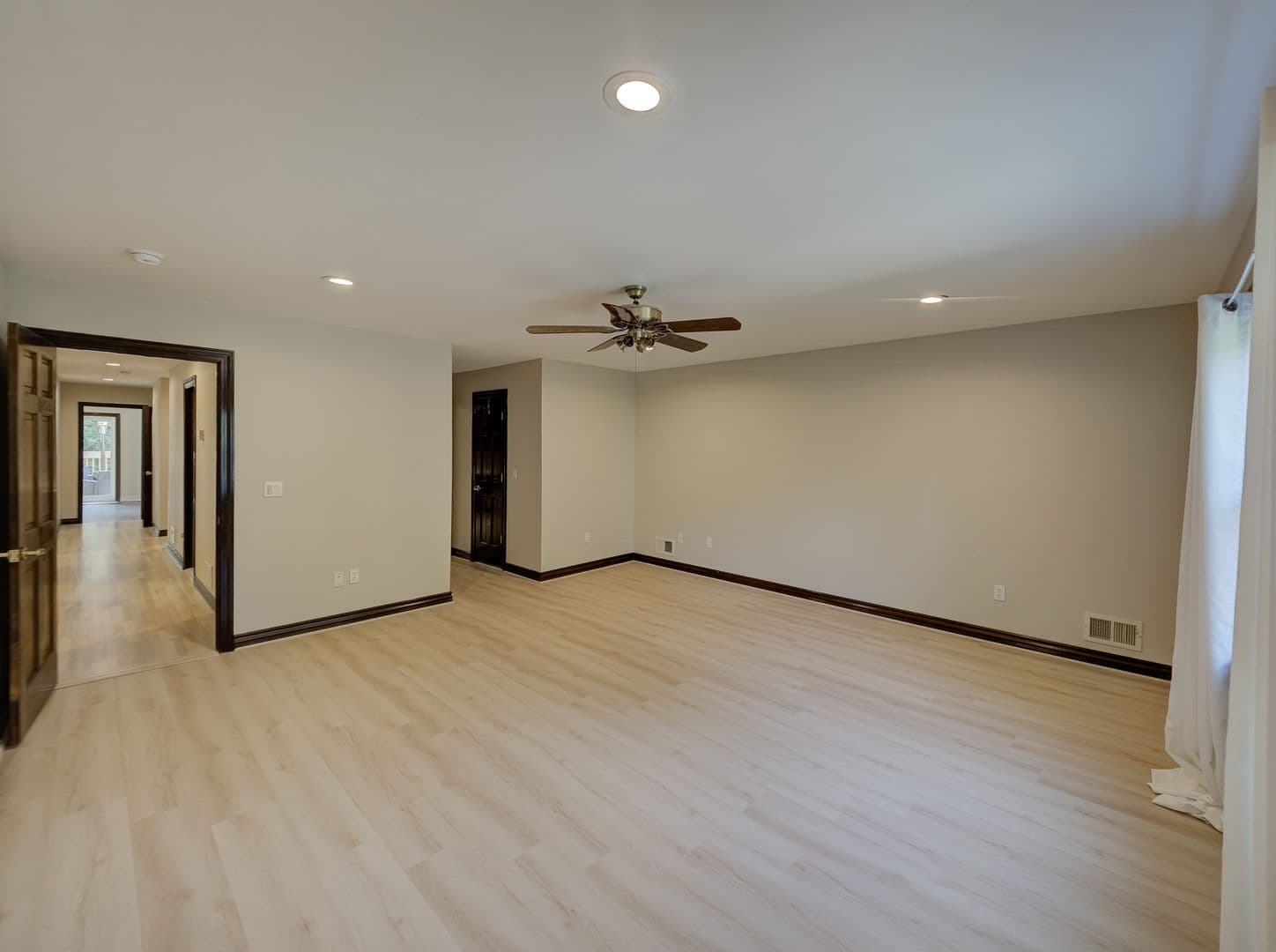Morganville House: 17 Bauers Ln