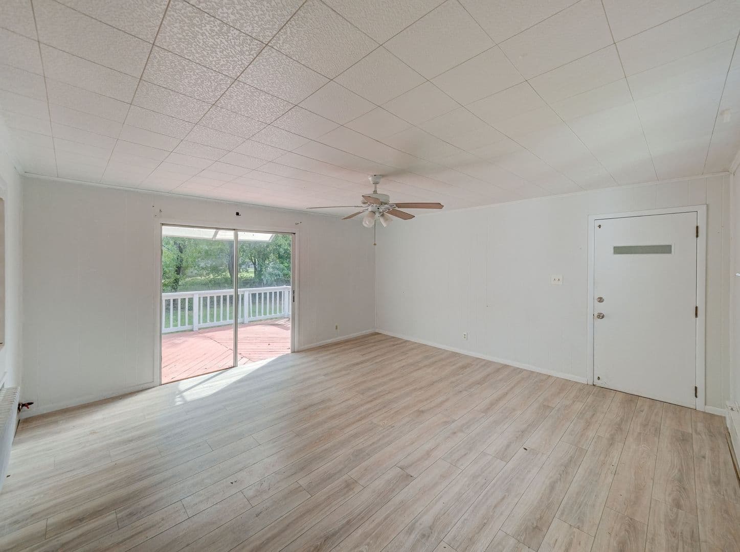 Manville House: 719 Newark Ave