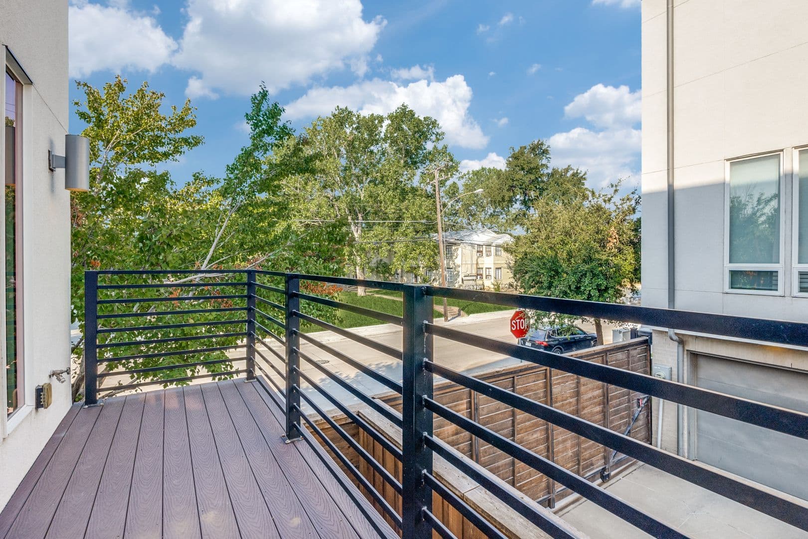 Dallas Apartment: 4905 Kilroy Drive