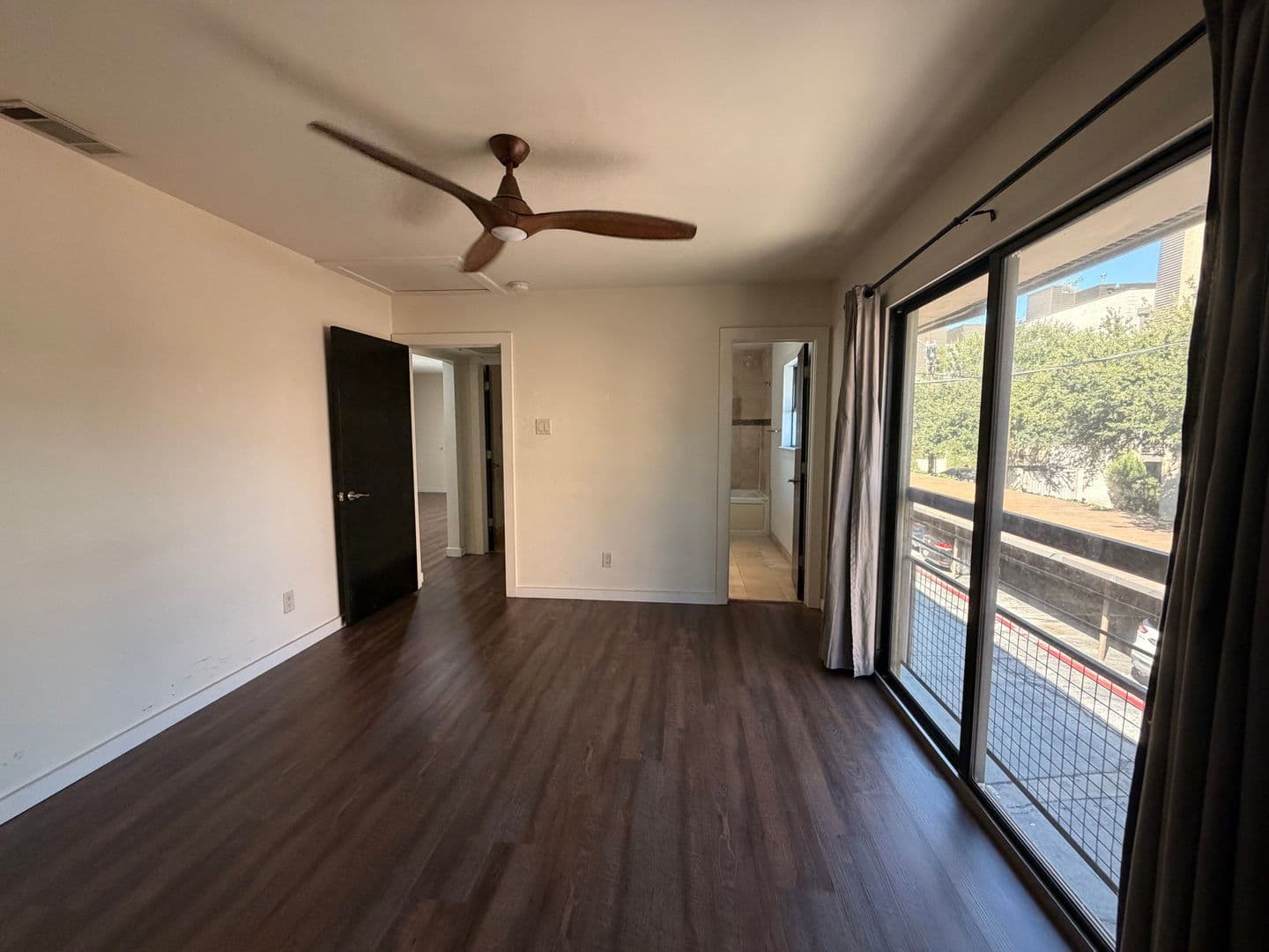Dallas Apartment: 4121 Avondale Avenue