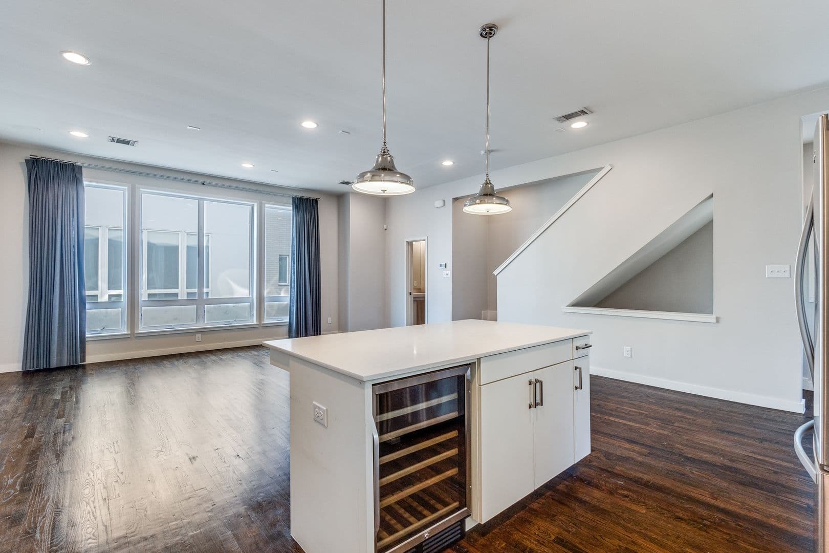 Dallas Apartment: 4905 Kilroy Drive