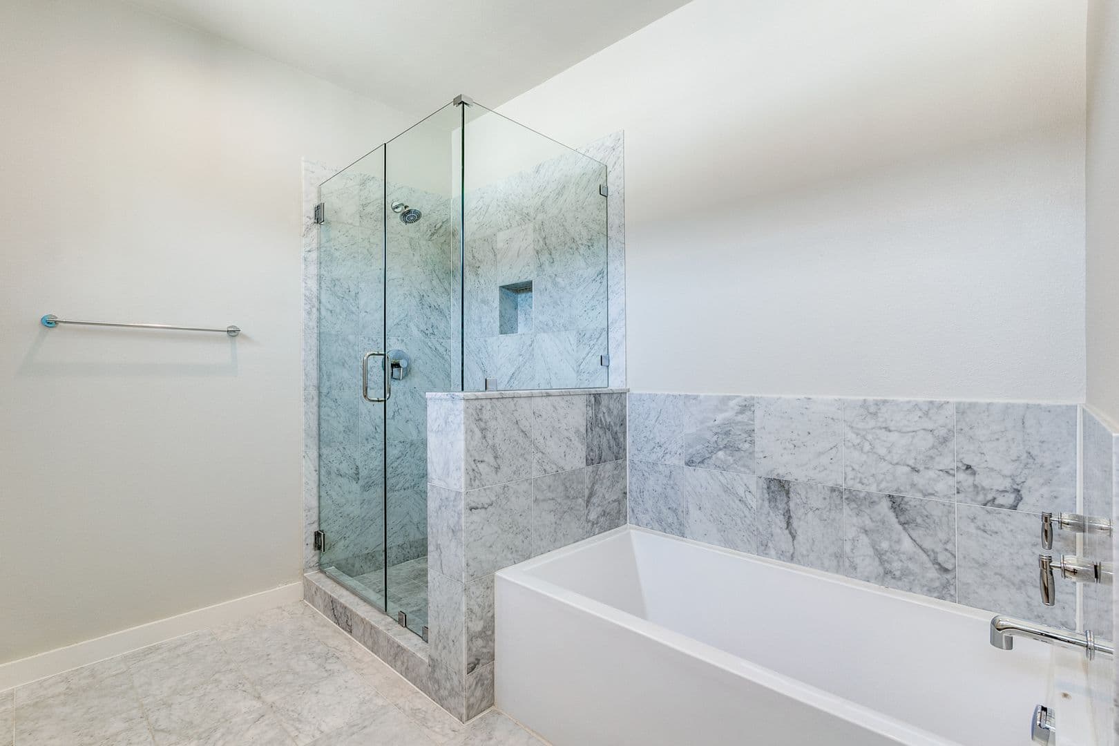 Dallas Apartment: 4905 Kilroy Drive