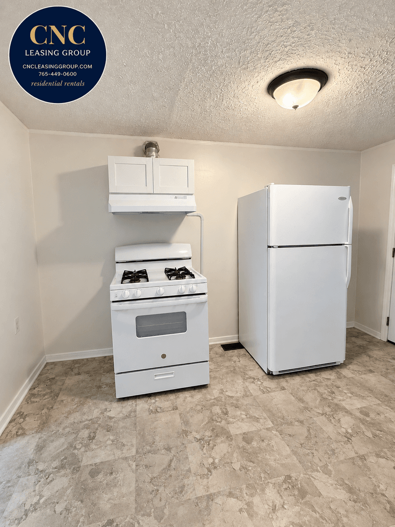 Lafayette Apartment: 611-613 Oregon Street