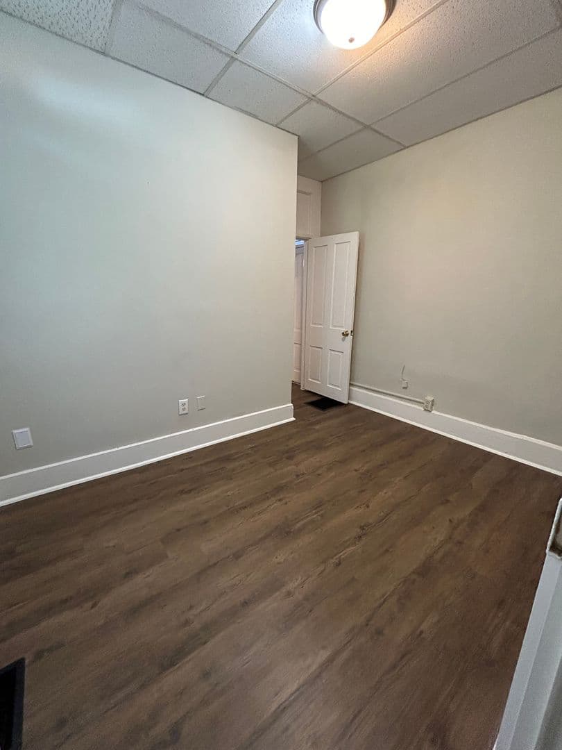 Lafayette Apartment: 635-639 Oregon Street