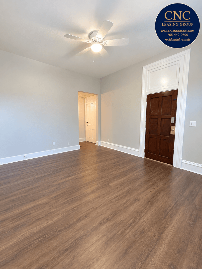 Lafayette Apartment: 635-639 Oregon Street