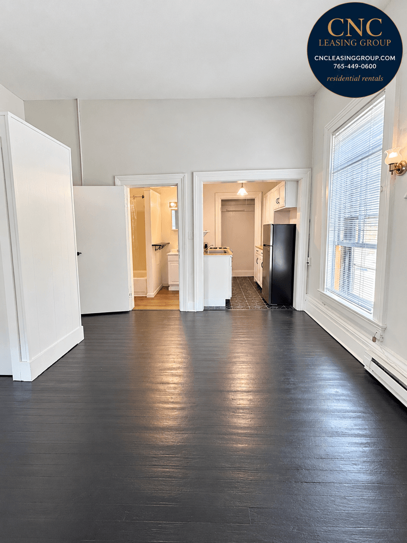 Lafayette Apartment: 1214 Columbia Street