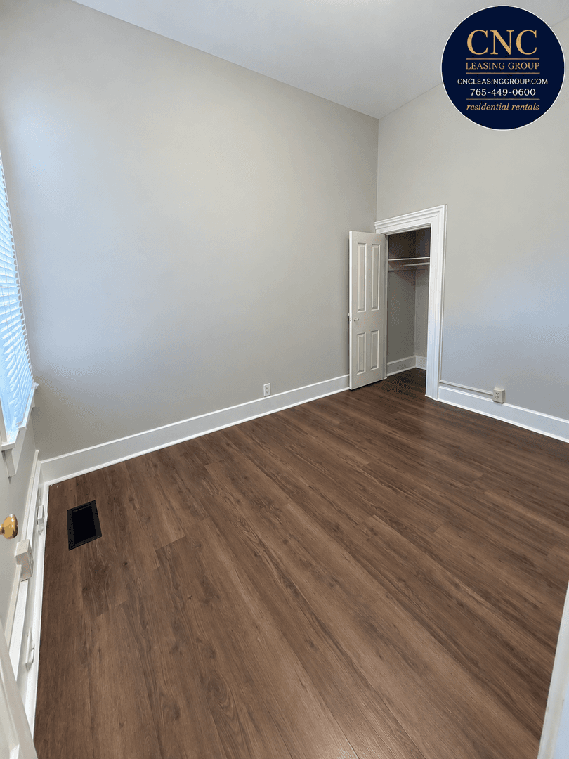 Lafayette Apartment: 635-639 Oregon Street