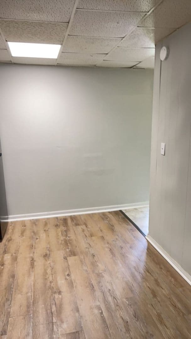 Lafayette Apartment: 1222 Columbia Street