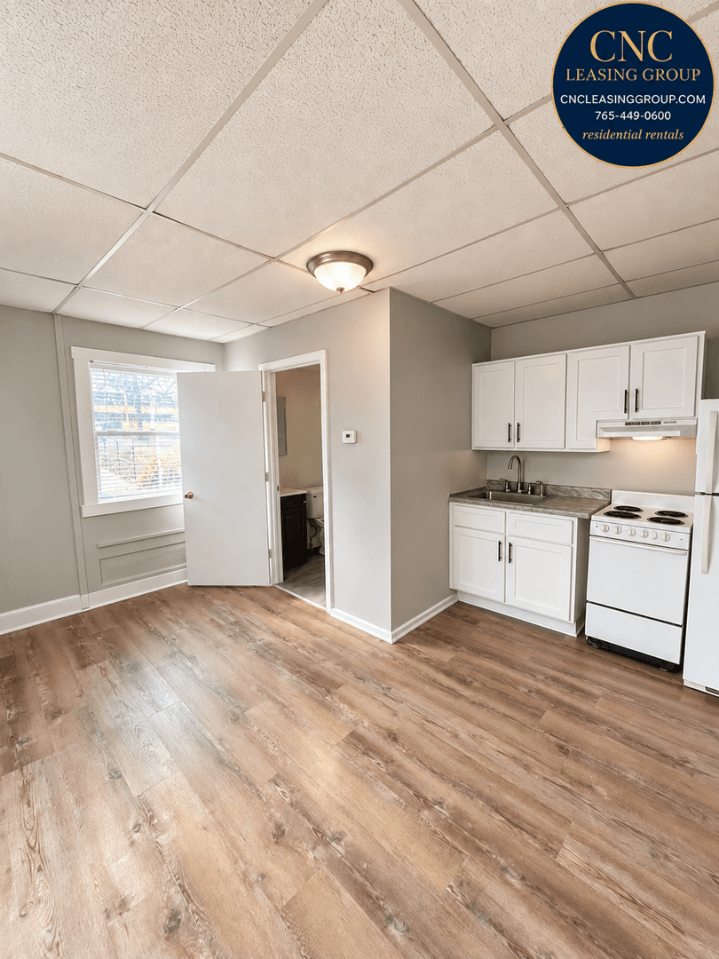 Lafayette Apartment: 1222 Columbia Street
